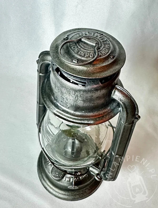 latarnia naftowa cracovie